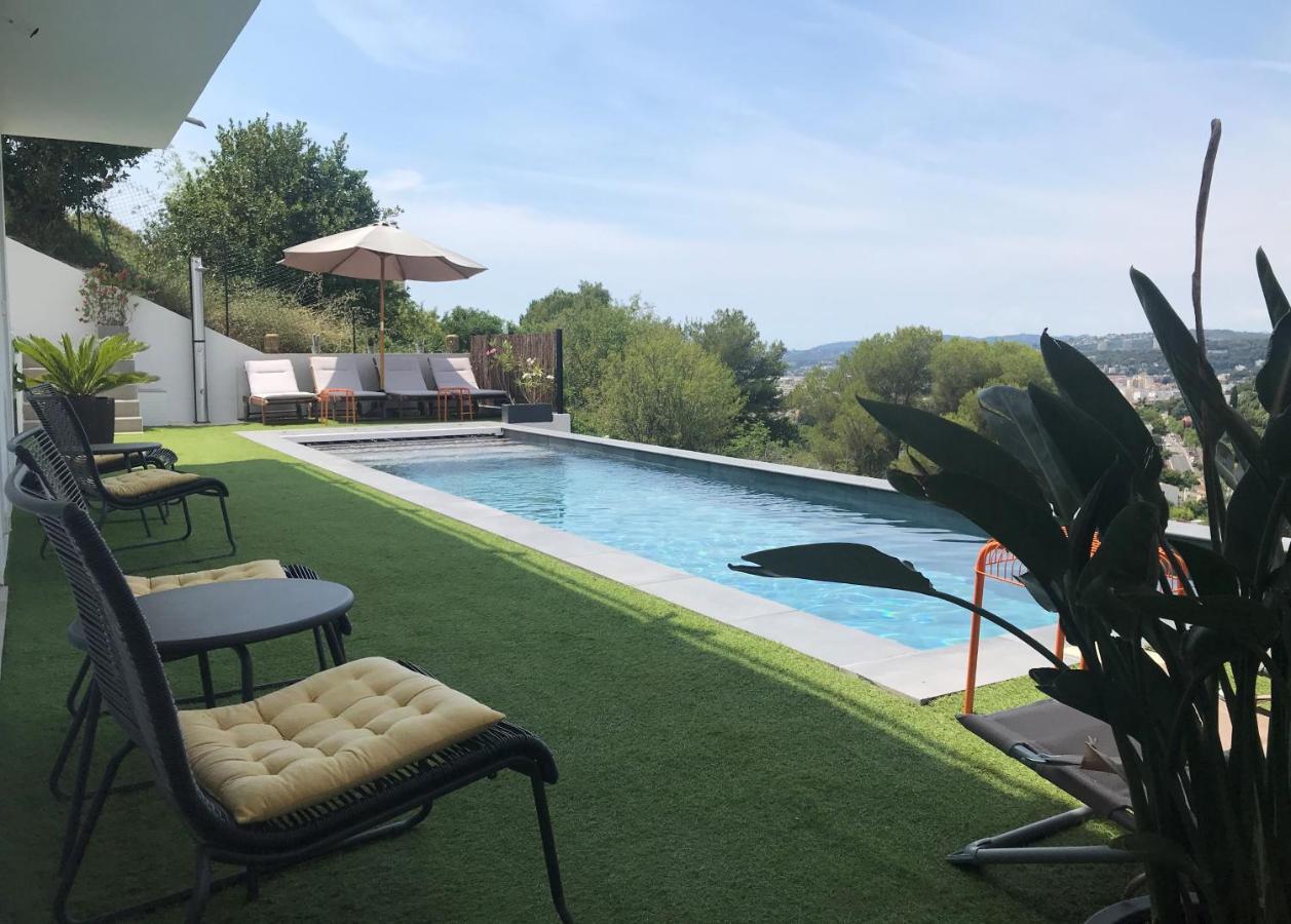 Twenty Rent Hotel Cagnes-sur-Mer Buitenkant foto