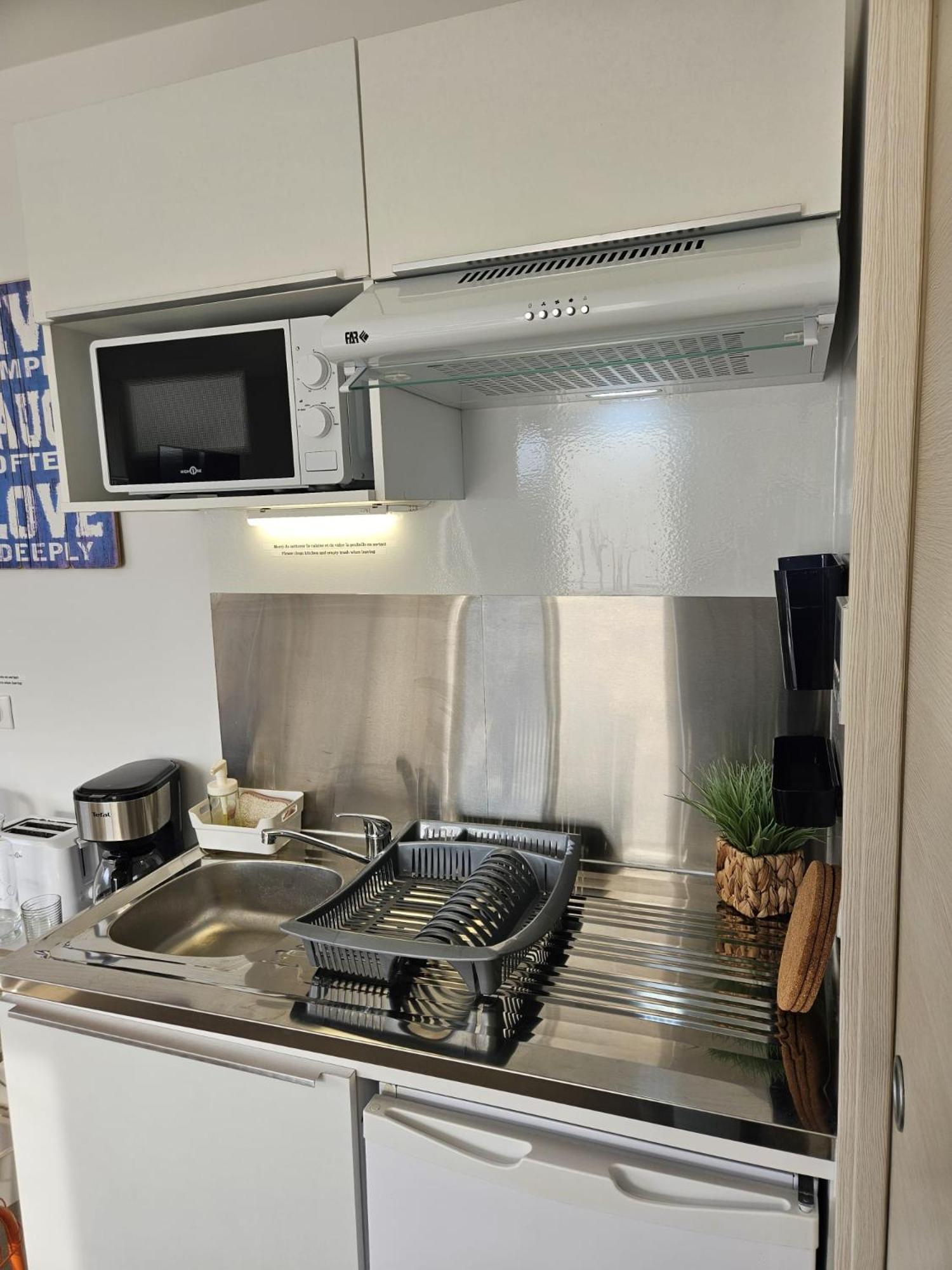Twenty Rent Hotel Cagnes-sur-Mer Buitenkant foto