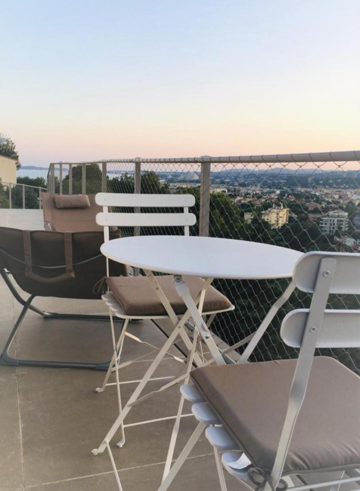 Twenty Rent Hotel Cagnes-sur-Mer Kamer foto