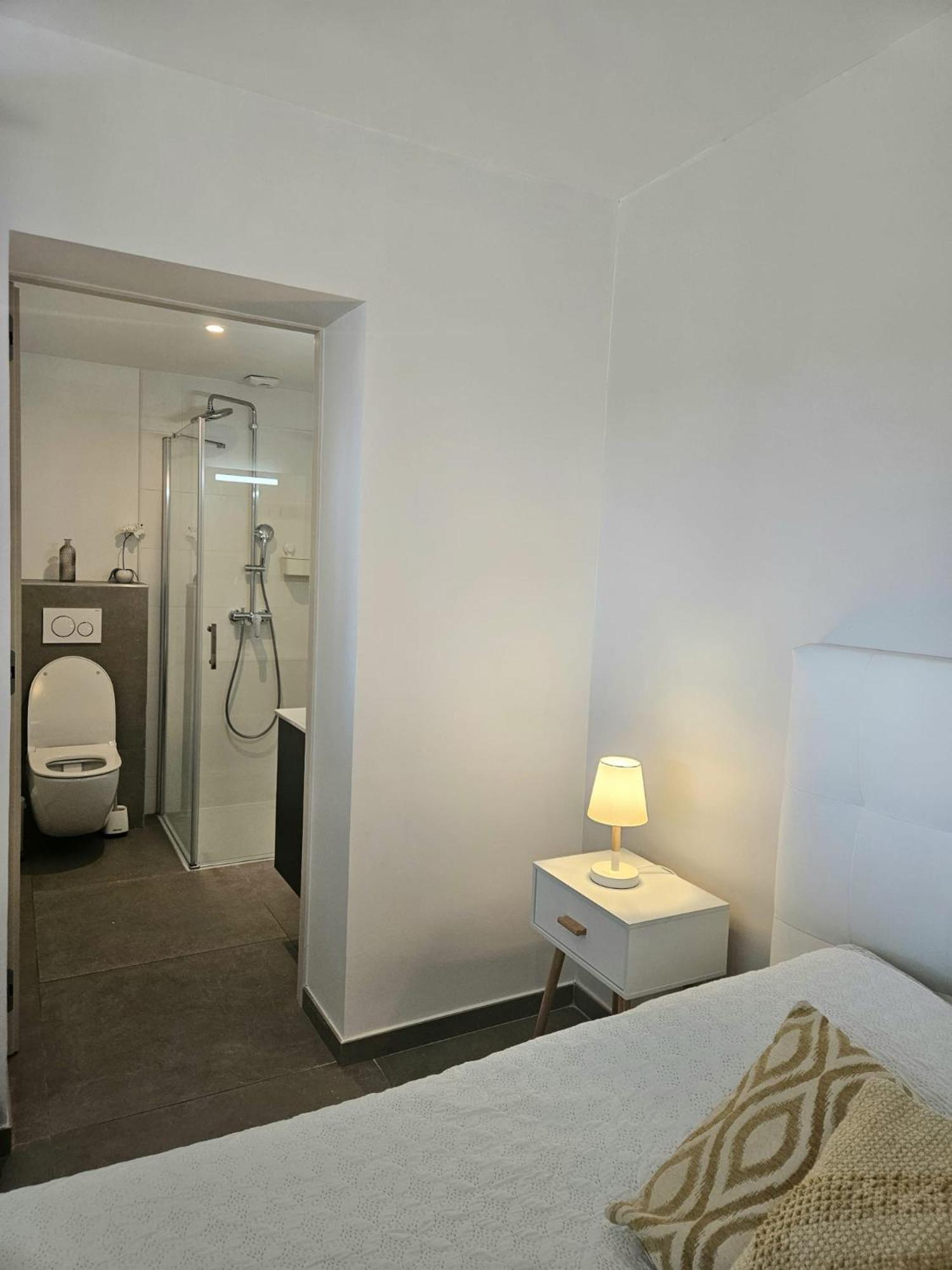 Twenty Rent Hotel Cagnes-sur-Mer Buitenkant foto