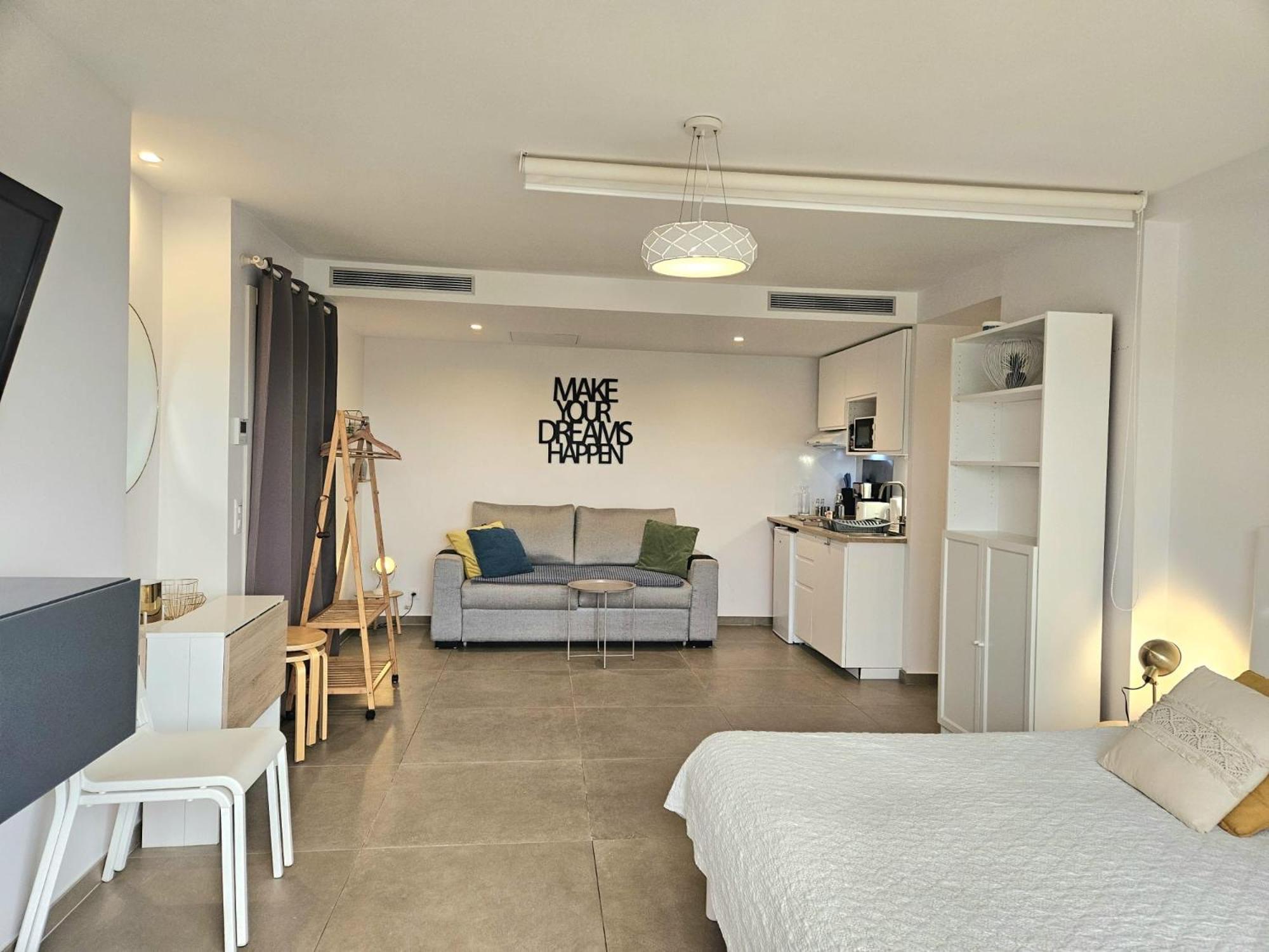 Twenty Rent Hotel Cagnes-sur-Mer Kamer foto