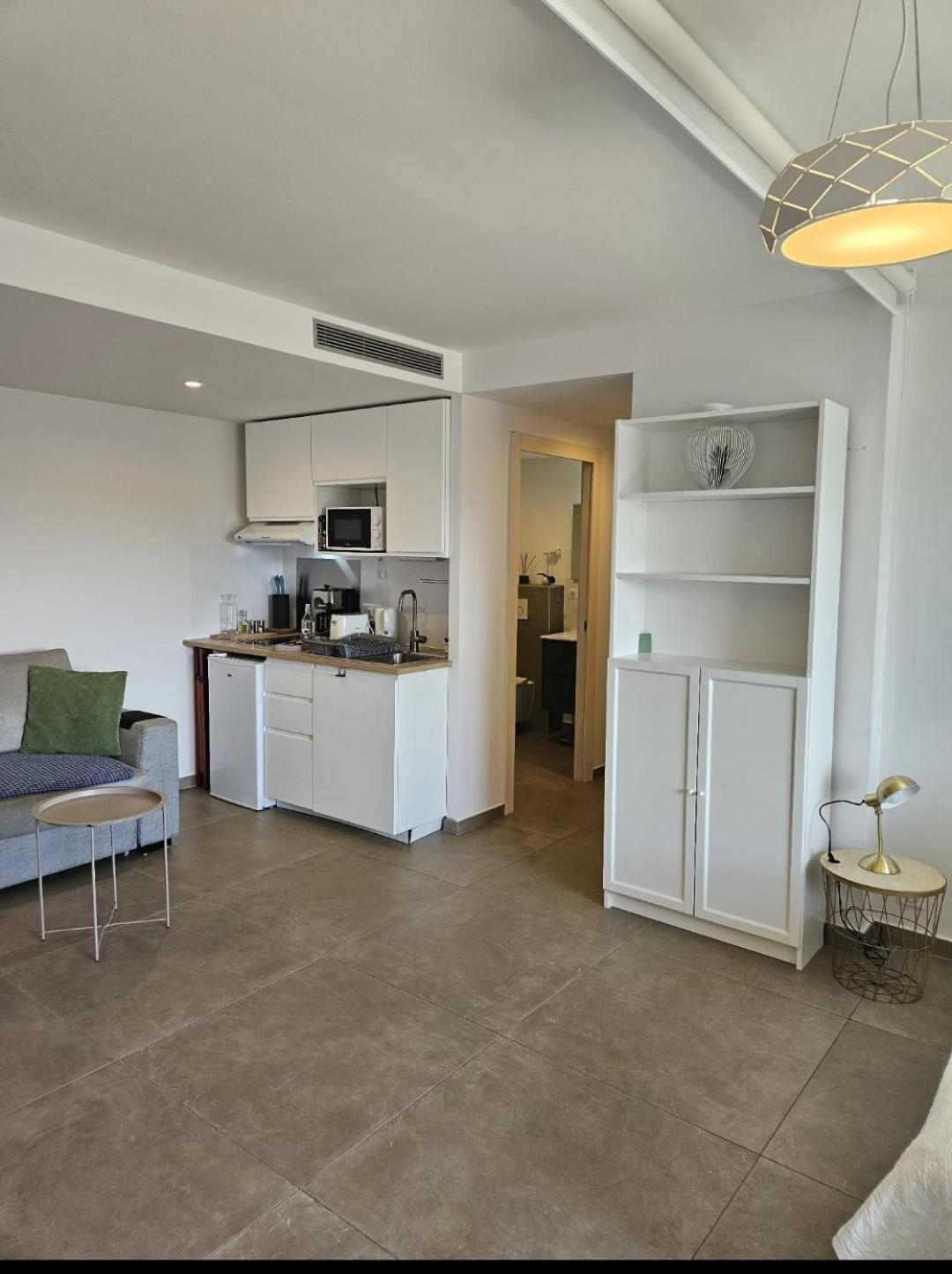 Twenty Rent Hotel Cagnes-sur-Mer Buitenkant foto