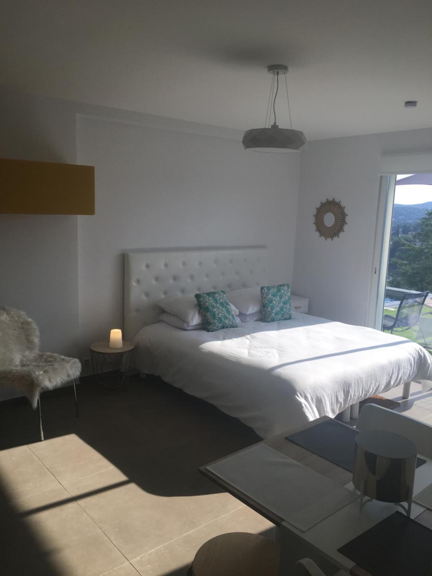 Twenty Rent Hotel Cagnes-sur-Mer Buitenkant foto