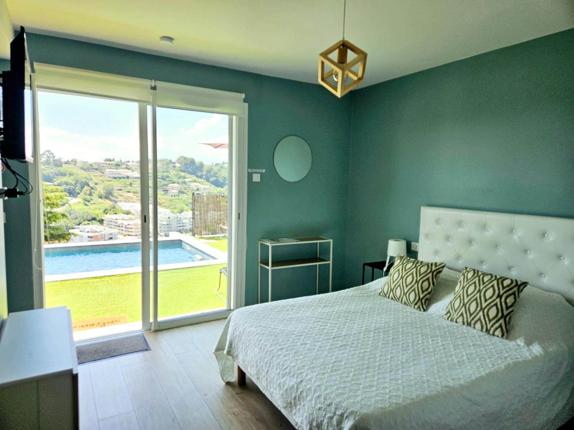 Twenty Rent Hotel Cagnes-sur-Mer Buitenkant foto